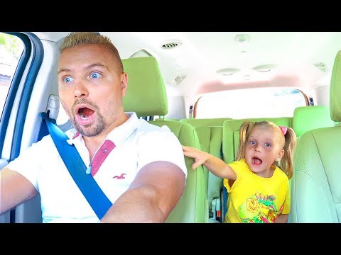 Aлиса мешает папе или Child wants to play !