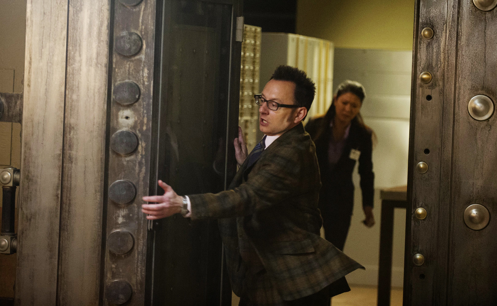 Который попадает в поле зрения. Который попадает в поле зрения. В поле зрения (2011-2016). Эми экер в поле зрения. Джон нолан.