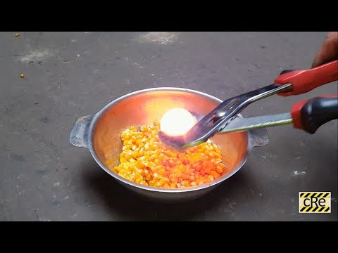 КАК СДЕЛАТЬ ПОПКОРН ДОМА, РАСКАЛЕННЫЙ ШАР ПРОТИВ КУКУРУЗЫ