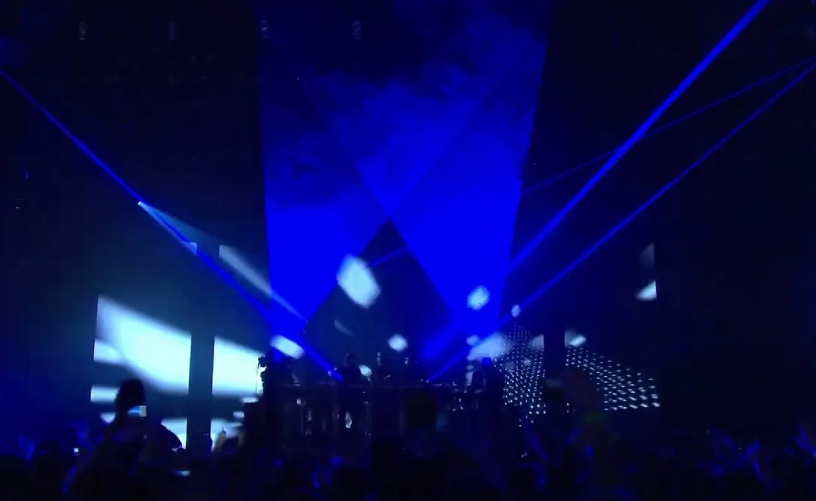Swedish House Mafia - Live at iTunes Festival