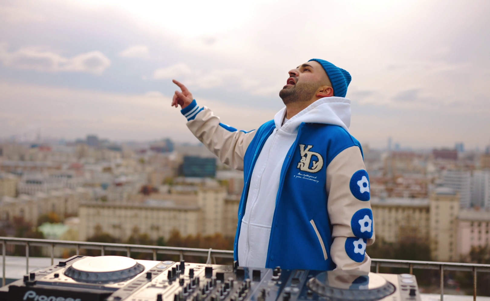 M.Hustler feat. Hunter Roberson. No Way (feat. Hunter Roberson)