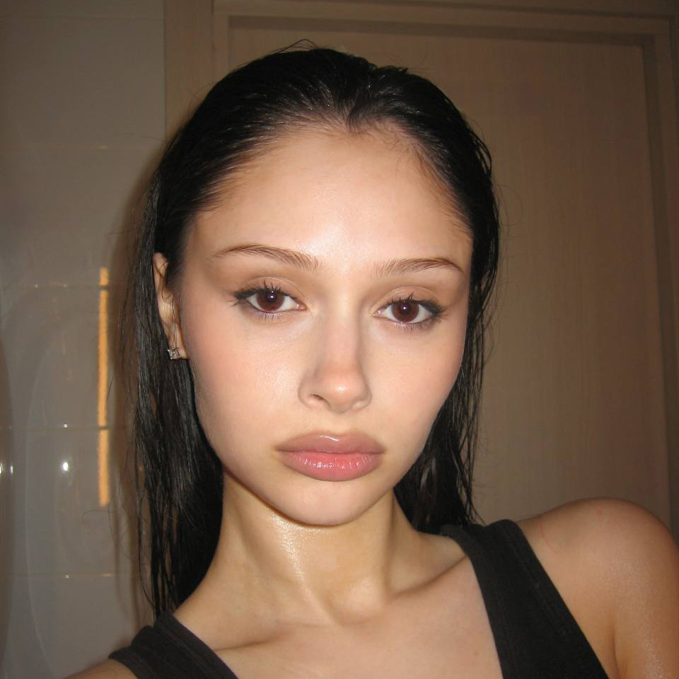 Анна Дроздова