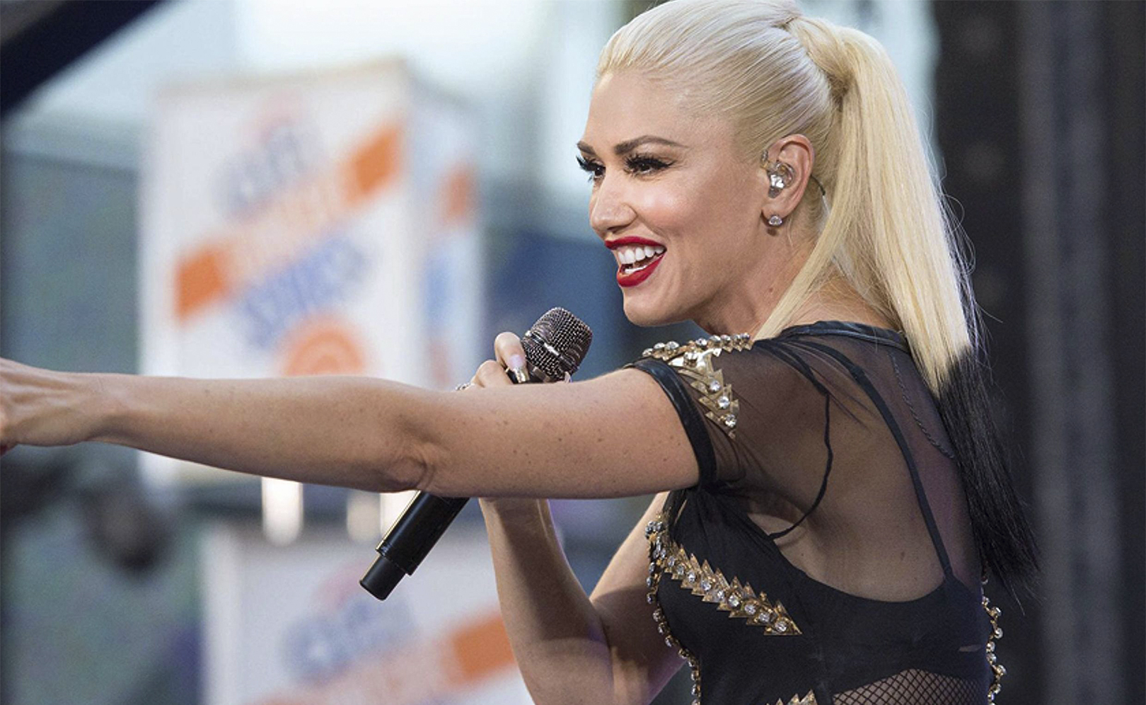 Gwen Stefani. This is What The Truth Feels Like Tour