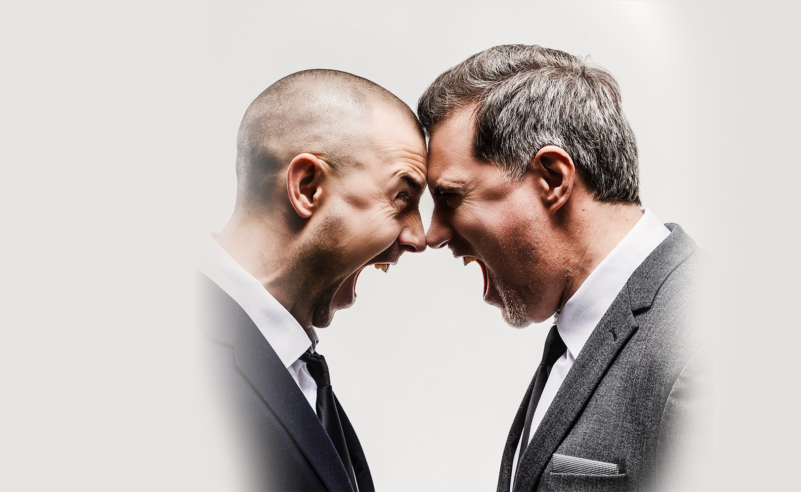 Роман с того света