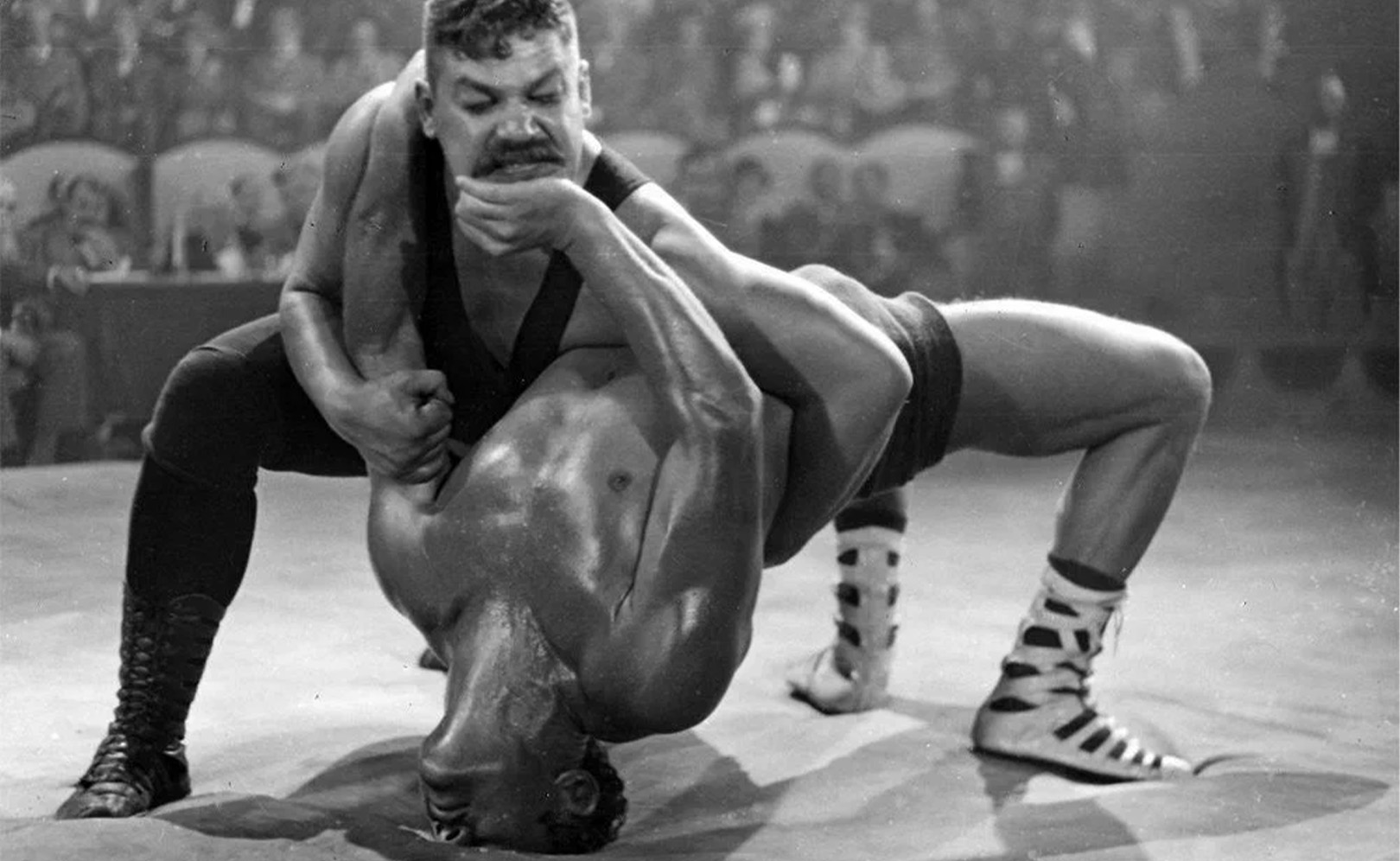 Борец и клоун