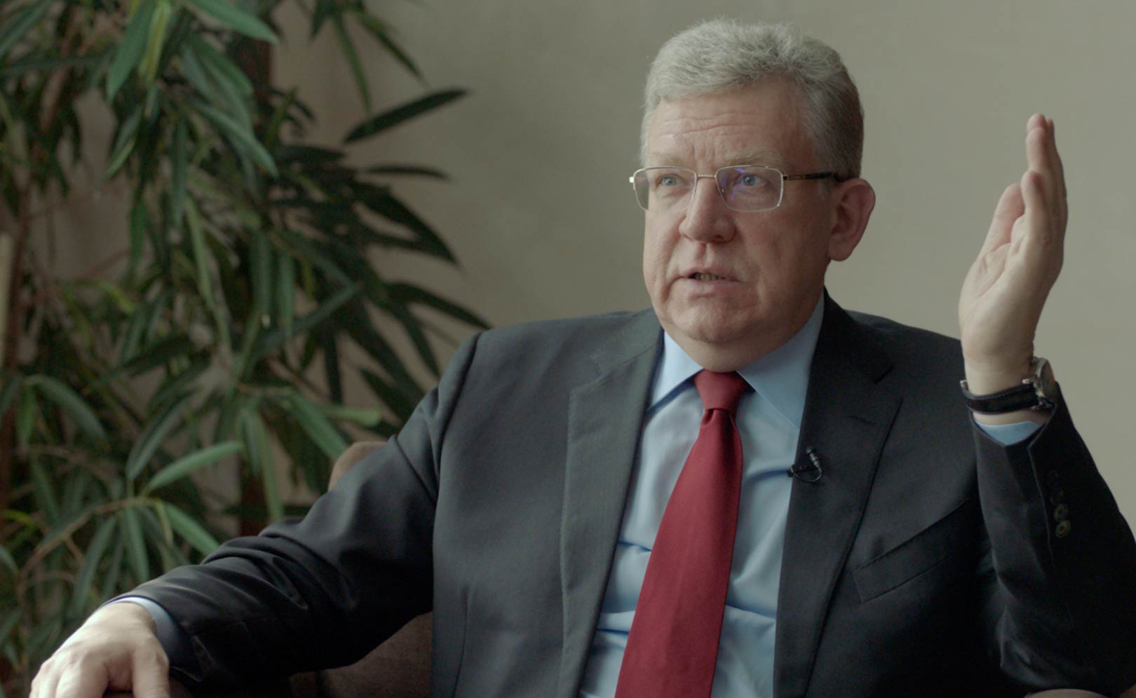 Крепость: история российского кризиса. Сезон 1. Серия 1