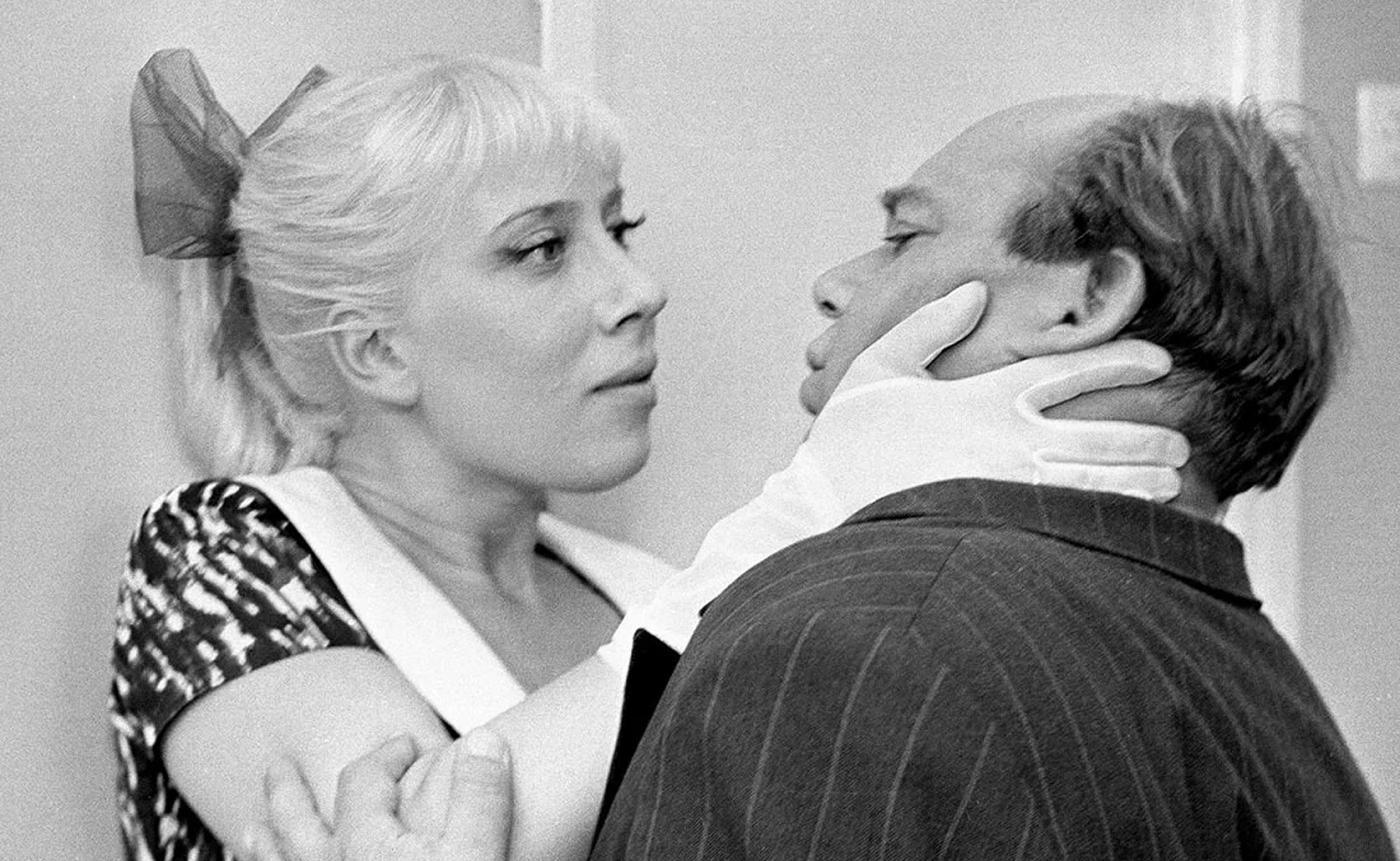 Тридцать три