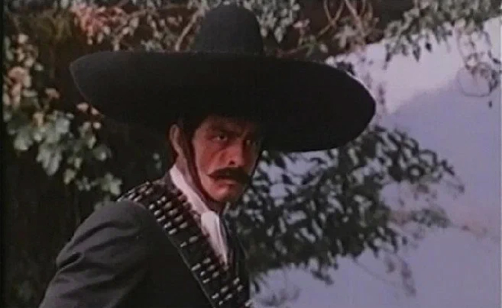 Красные колокола, фильм первый – Мексика в огне