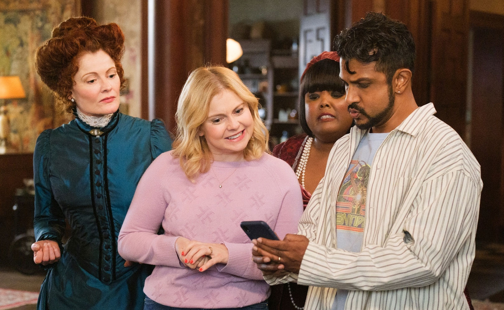 Призраки (2021). Сезон 5. Серия 11