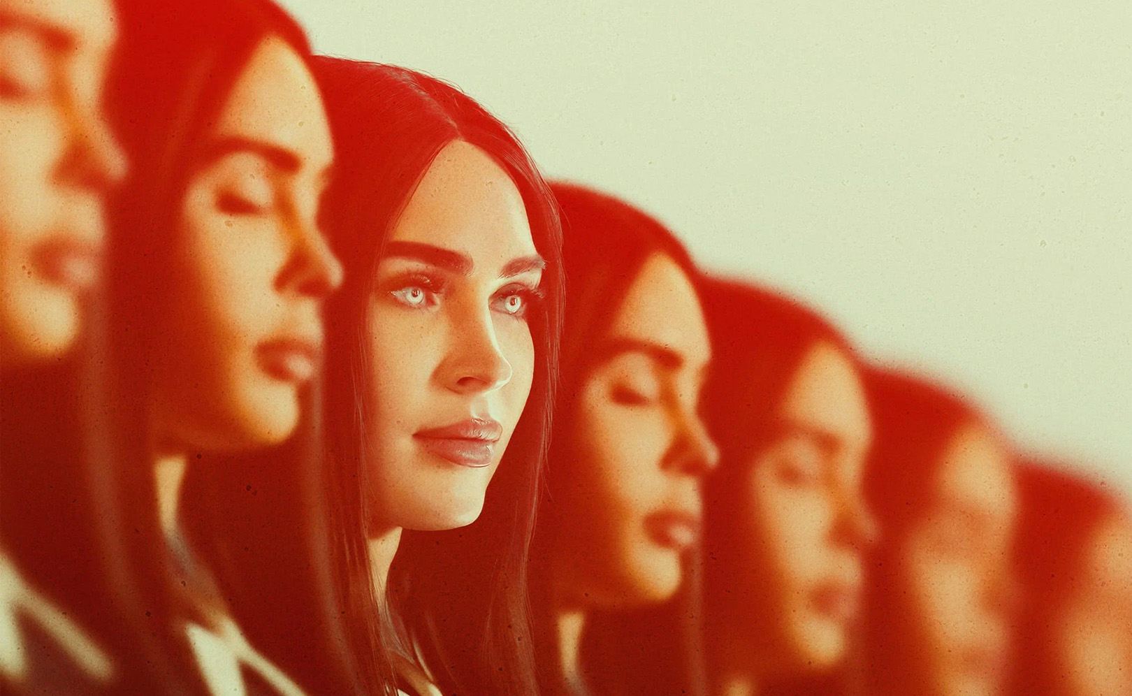 Меган: К вашим услугам